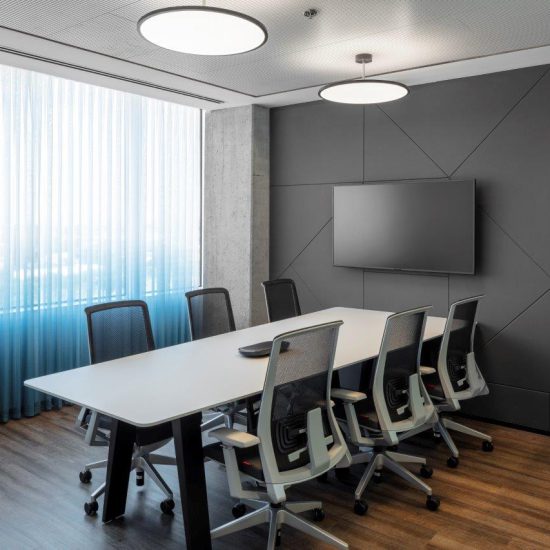 כסא VERY, שולחן MAHIA