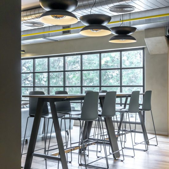 שולחן ECO BAR, כסאות בר UNNIA BAR