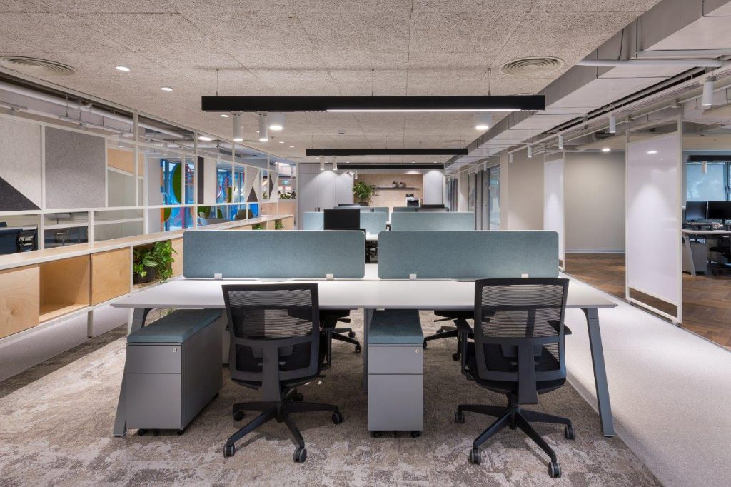 כסא BROKER , באנצ' דגם TOCCHI