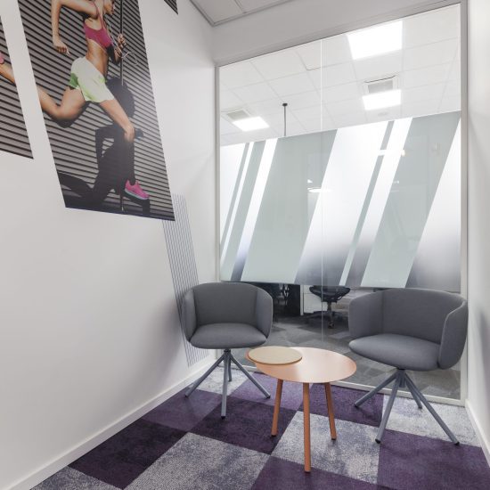 כורסאות NOT, שולחן CLOUD