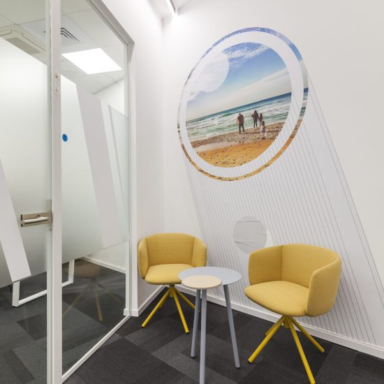 כורסאות NOT, שולחן CLOUD