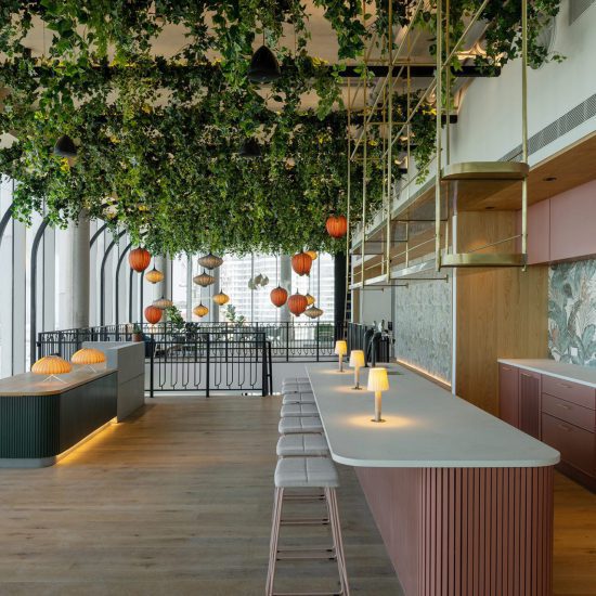 כסא בר דגם TAO